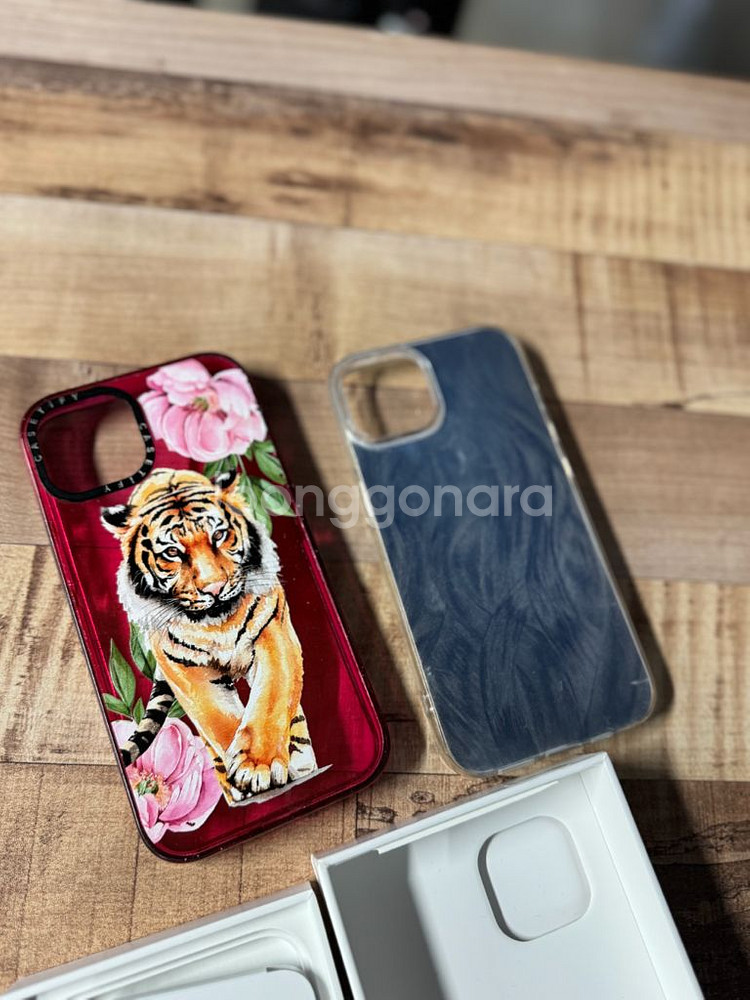 아이폰14 256기가 화이트 팝니다--3