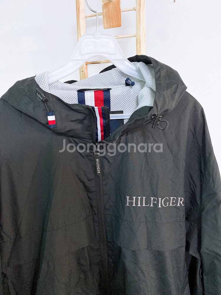 (110)타미힐피거남자블랙빅로고오버핏후드바람막이자켓--1