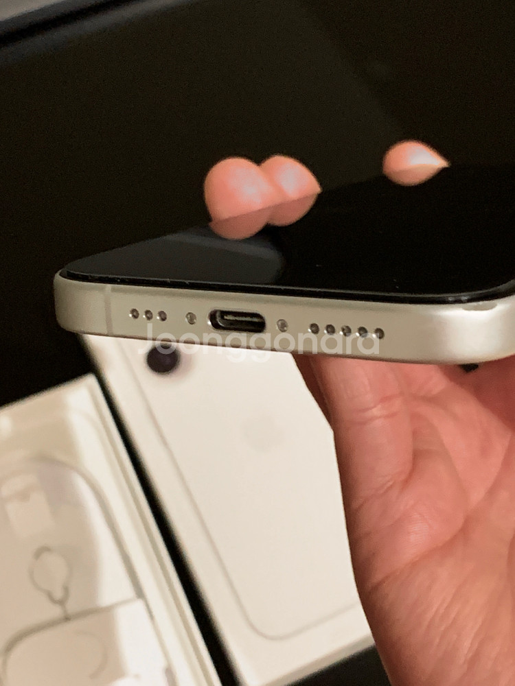 아이폰16 실버 256GB판매합니다--5