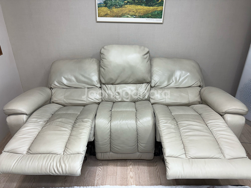 레이지보이 리클라이너 3인용 가죽 소파--2