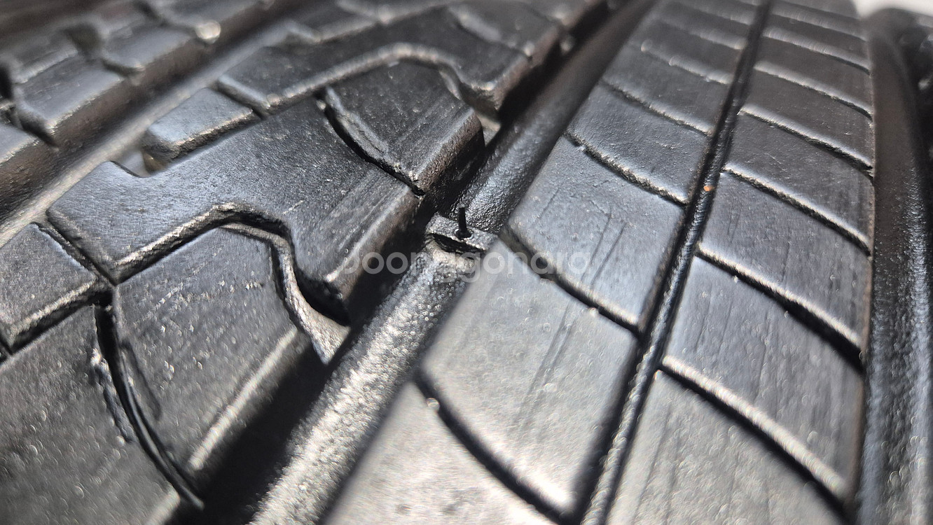 중고 타이어 245 45 18 한국타이어 로드메이트--1