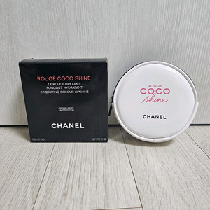 정품) 샤넬 화이트 애나멜 원형 파우치 (코스메틱)