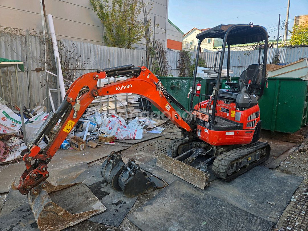 구보다 017 미니포크레인 미니굴삭기 u17--0