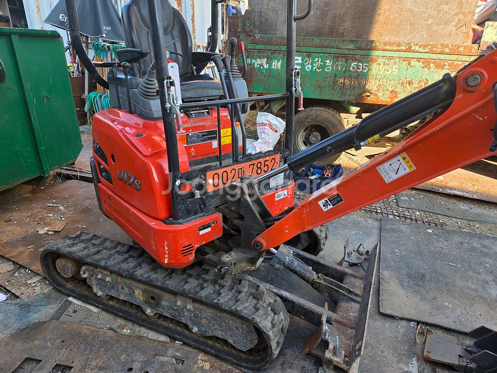 구보다 017 미니포크레인 미니굴삭기 u17--2