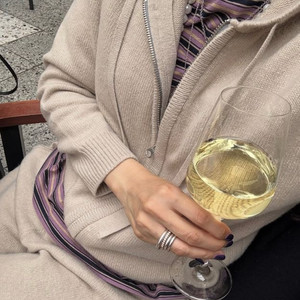 코스모폴리탄줄라이 예지스 LCVY 쿼티디앙 니트셋업 크