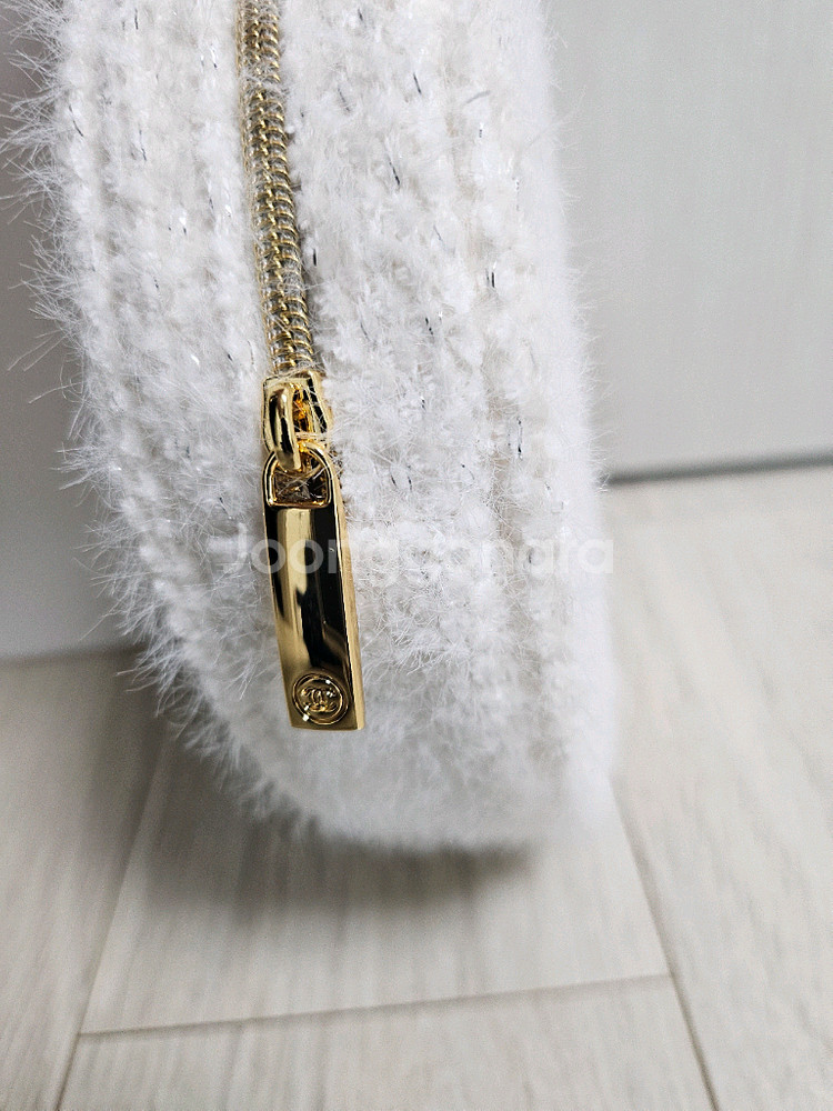 정품) 샤넬 트위드 화이트 원형 파우치 (코스메틱)--2