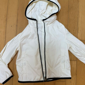 몽클레어 정품 바람막이 8A