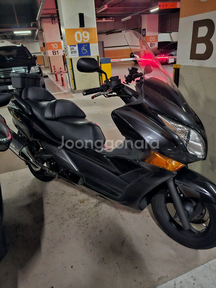 혼다 실버윙 GT 스쿠터--1