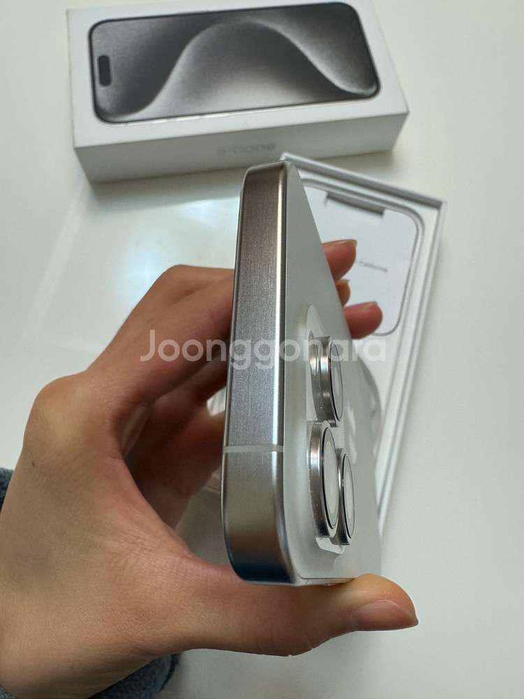 아이폰15 프로 화이트티타늄 256gb--5
