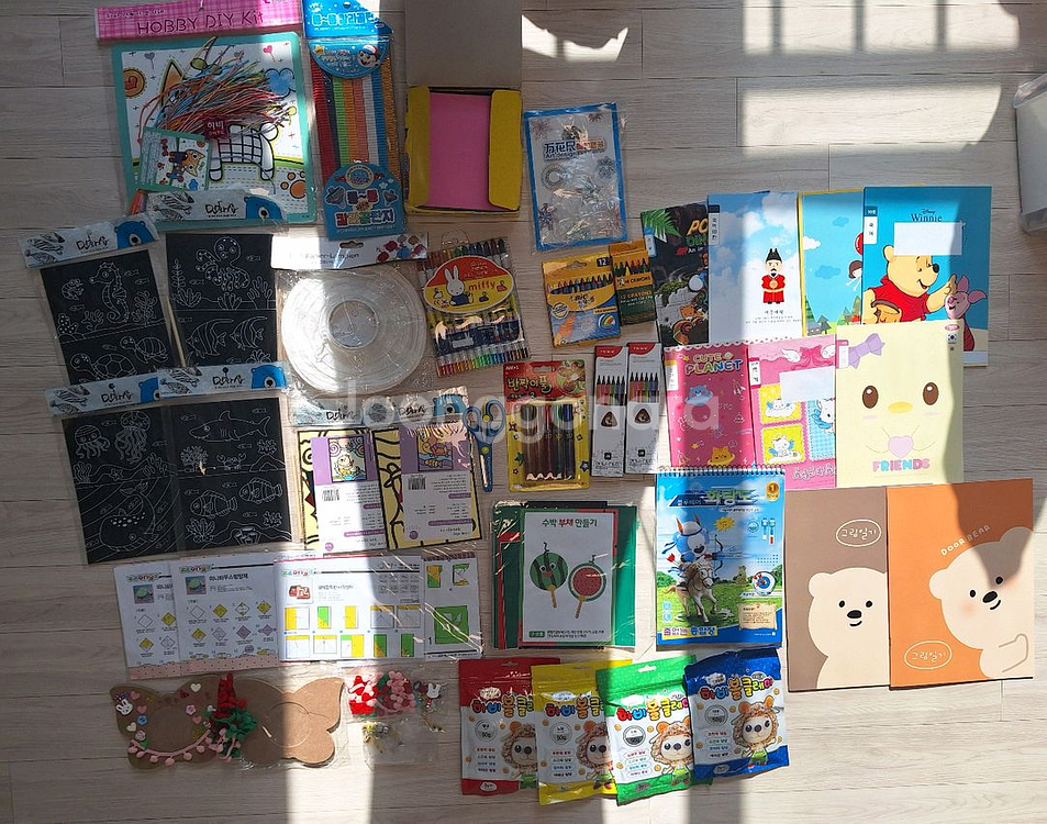 문구용품 및 미술 만들기--0