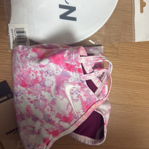 나이키 플로럴블리스 컷아웃 28 , 졸린 마리아 수모 일괄