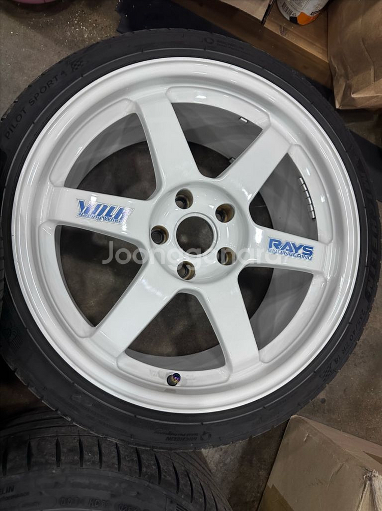 레이즈 18인치 휠타이어정품 세트--0