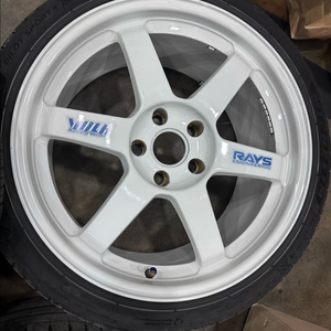 레이즈 18인치 휠타이어정품 세트