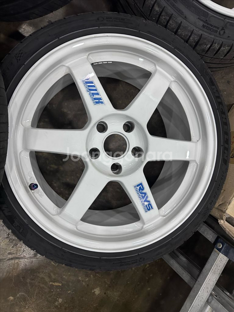 레이즈 18인치 휠타이어정품 세트--3