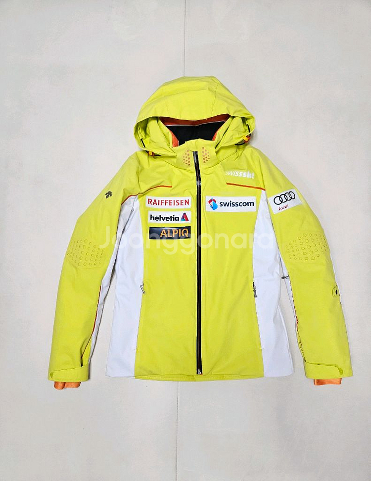 데상트 여성 스키복 자켓 90(55추천)스위스 팀복--0