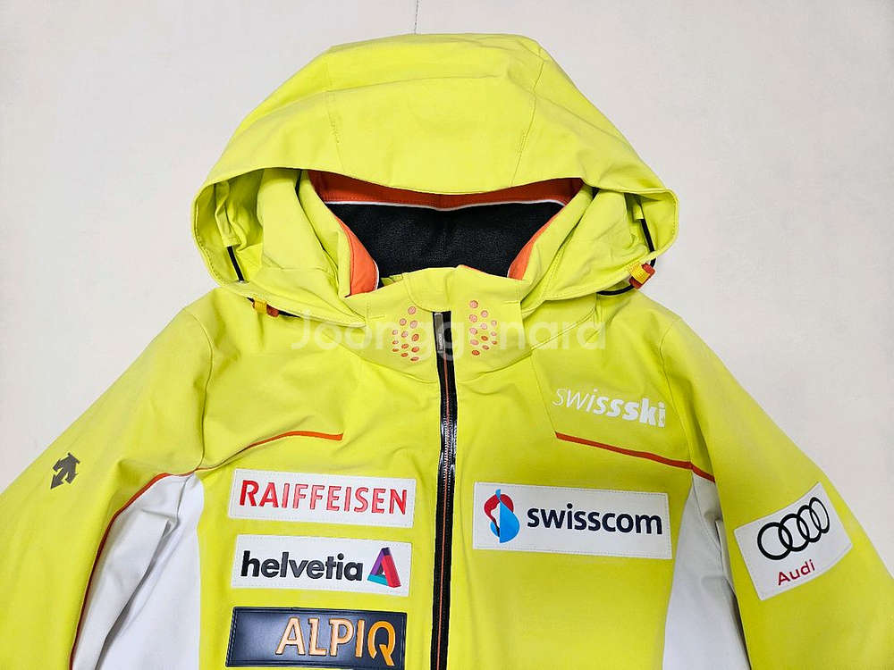 데상트 여성 스키복 자켓 90(55추천)스위스 팀복--1