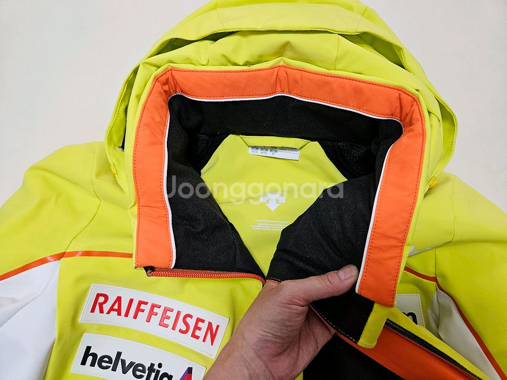 데상트 여성 스키복 자켓 90(55추천)스위스 팀복--8