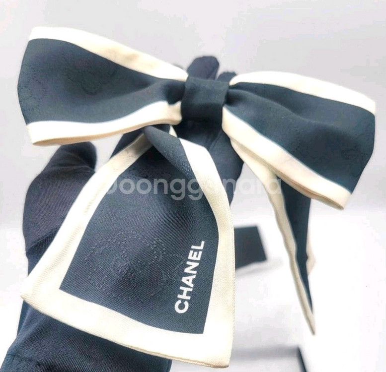 샤넬 제니 헤어슈슈 리본(새상품)--1