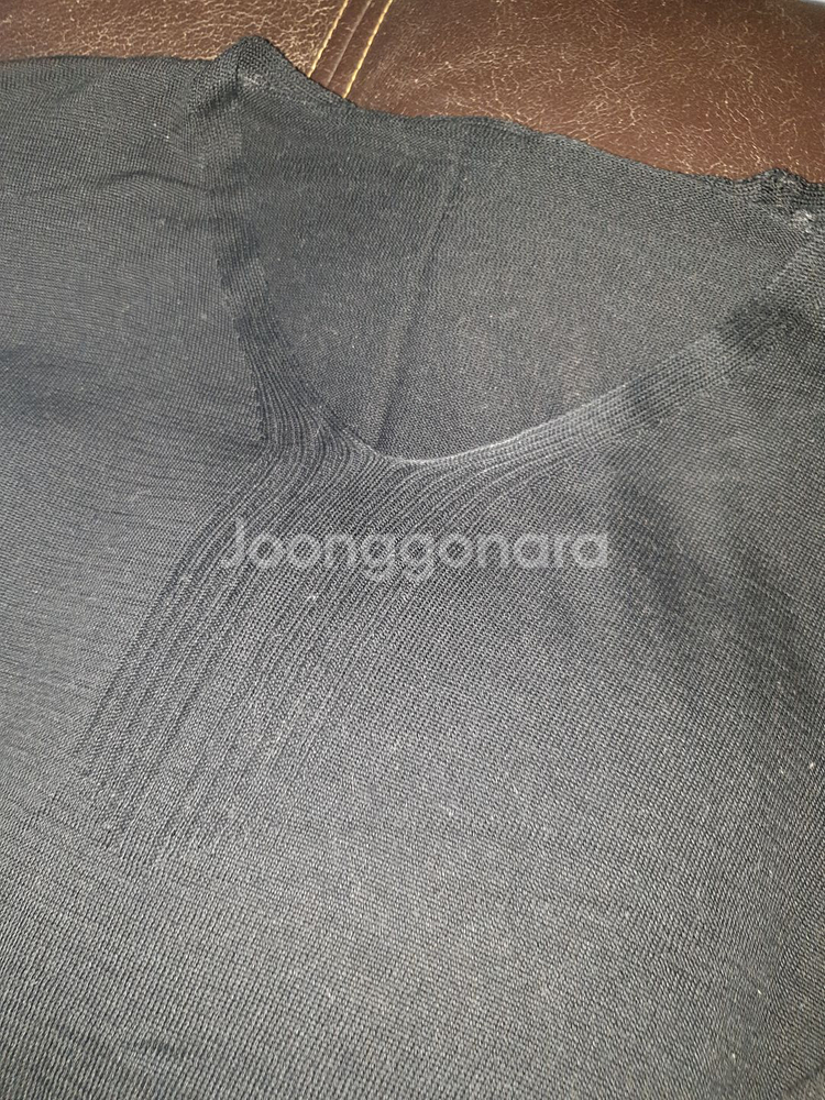 ck(캘빈클라인 calvin klein) L사이즈 검은색 브이넥 면(코튼)니트(이태리메이드)--3