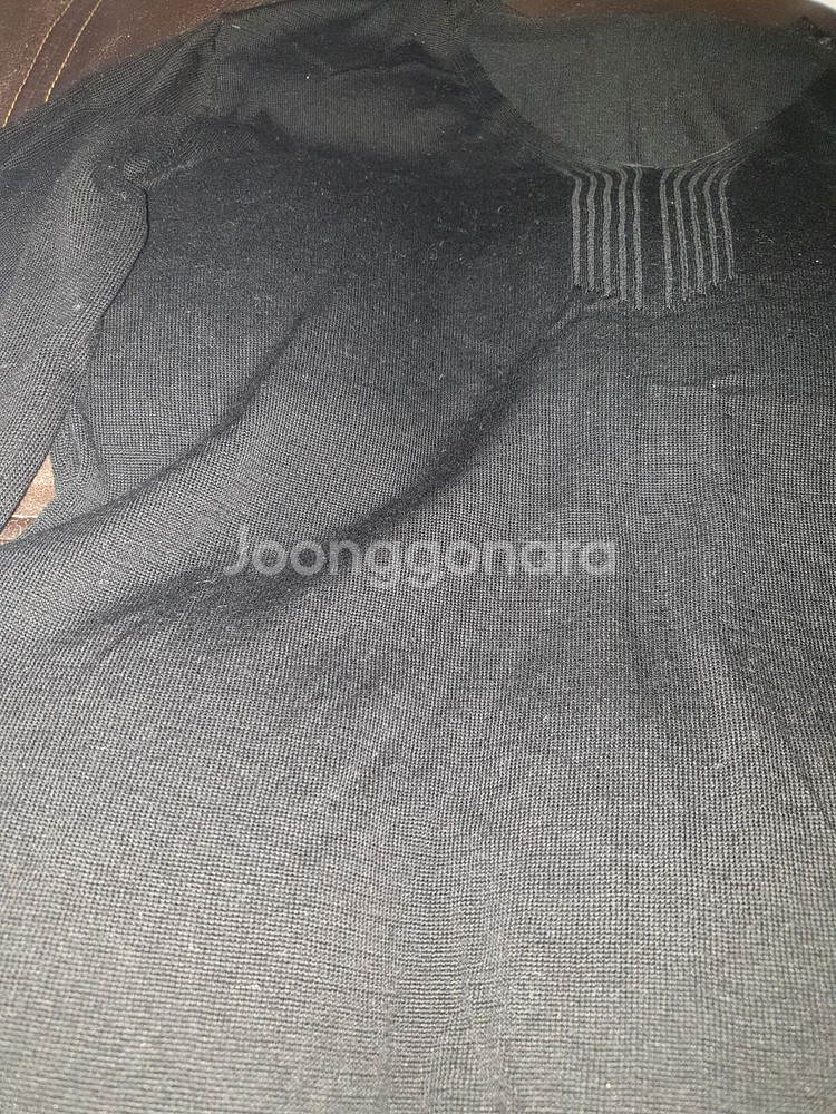 ck(캘빈클라인 calvin klein) L사이즈 검은색 브이넥 면(코튼)니트(이태리메이드)--6