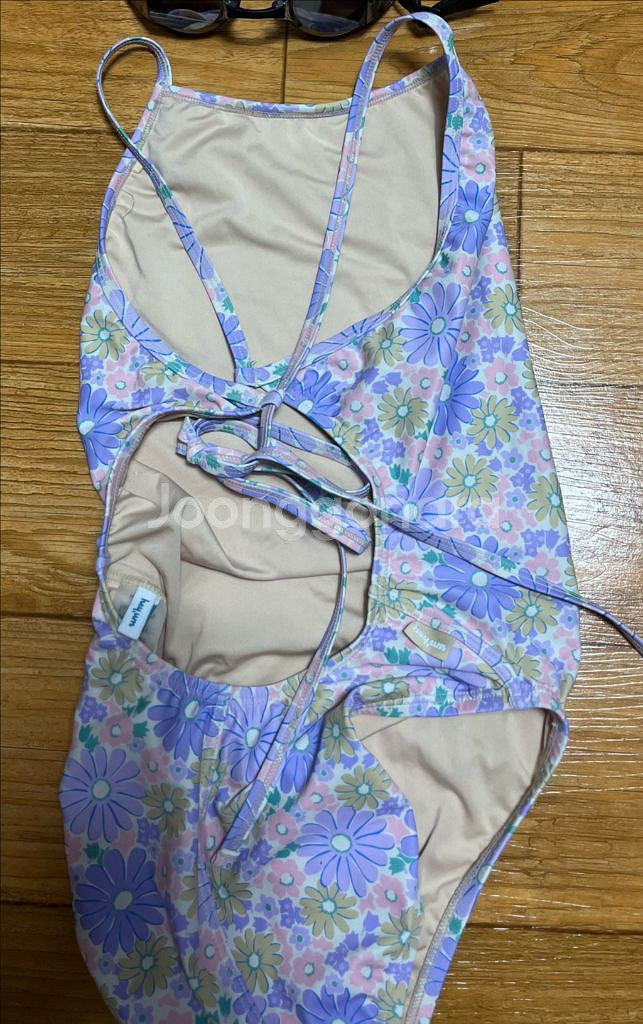 헤이엄 탄 타이백 여자 실내 원피스수영복 M사이즈 판매--1