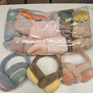 (새상품) 과일 디자인 귀마개+목도리 세트