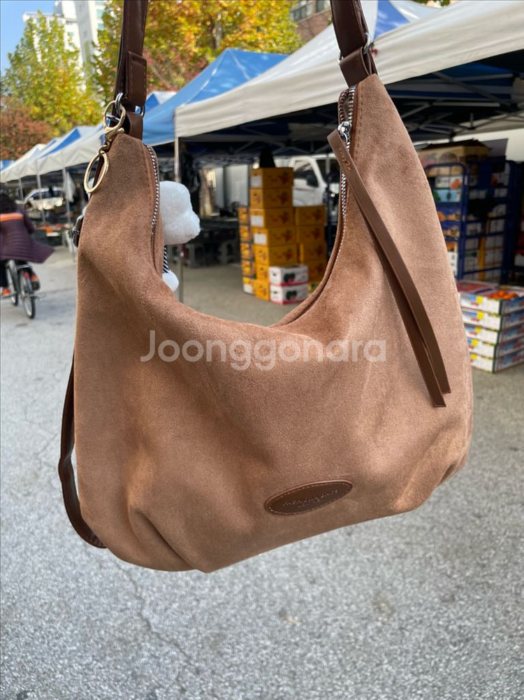 스웨이드 숄더백 (새상품)--5