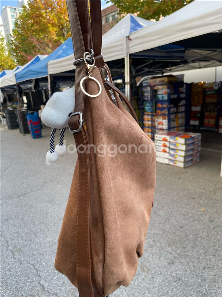 스웨이드 숄더백 (새상품)--9