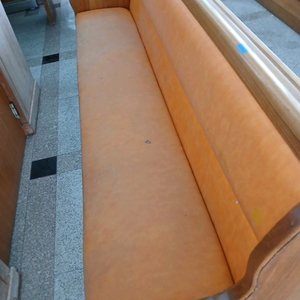 교회의자 이미지