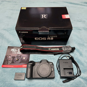 캐논 EOS R8 바디 판매합니다