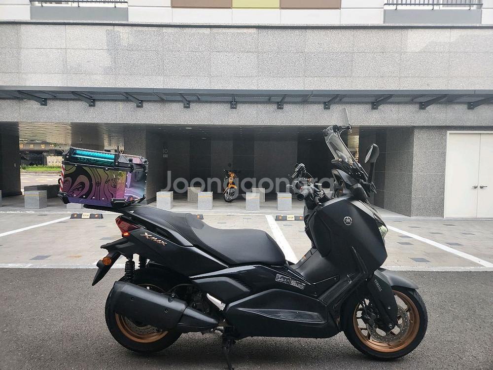 2023년 XMAX300 생활튜닝 바이크 판매합니다.--3