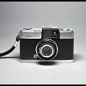 OLYMPUS PEN S. 하프카메라.