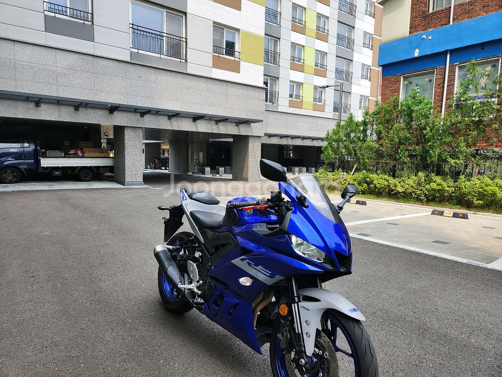 2020년 야마하R3 레이스블루컬러 판매합니다.--0