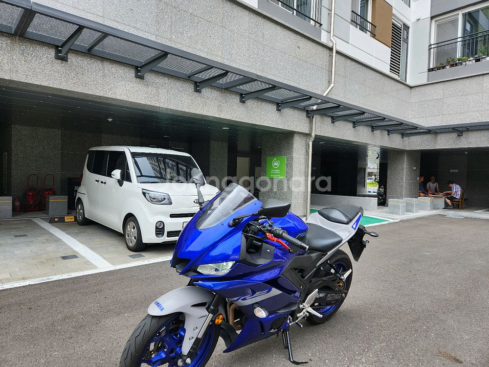 2020년 야마하R3 레이스블루컬러 판매합니다.--2