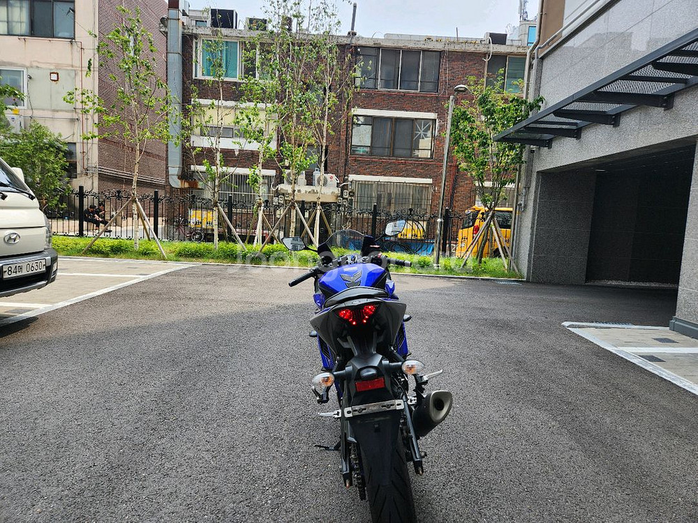 2020년 야마하R3 레이스블루컬러 판매합니다.--6