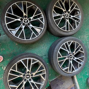 아반떼N 19인치 순정 휠타이어 세트