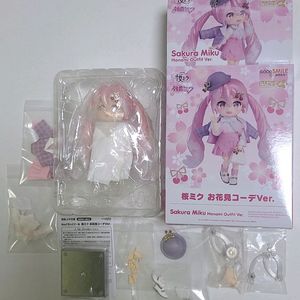 사쿠라 미쿠 하네츠와 꽃놀이 코디 넨도로이드돌