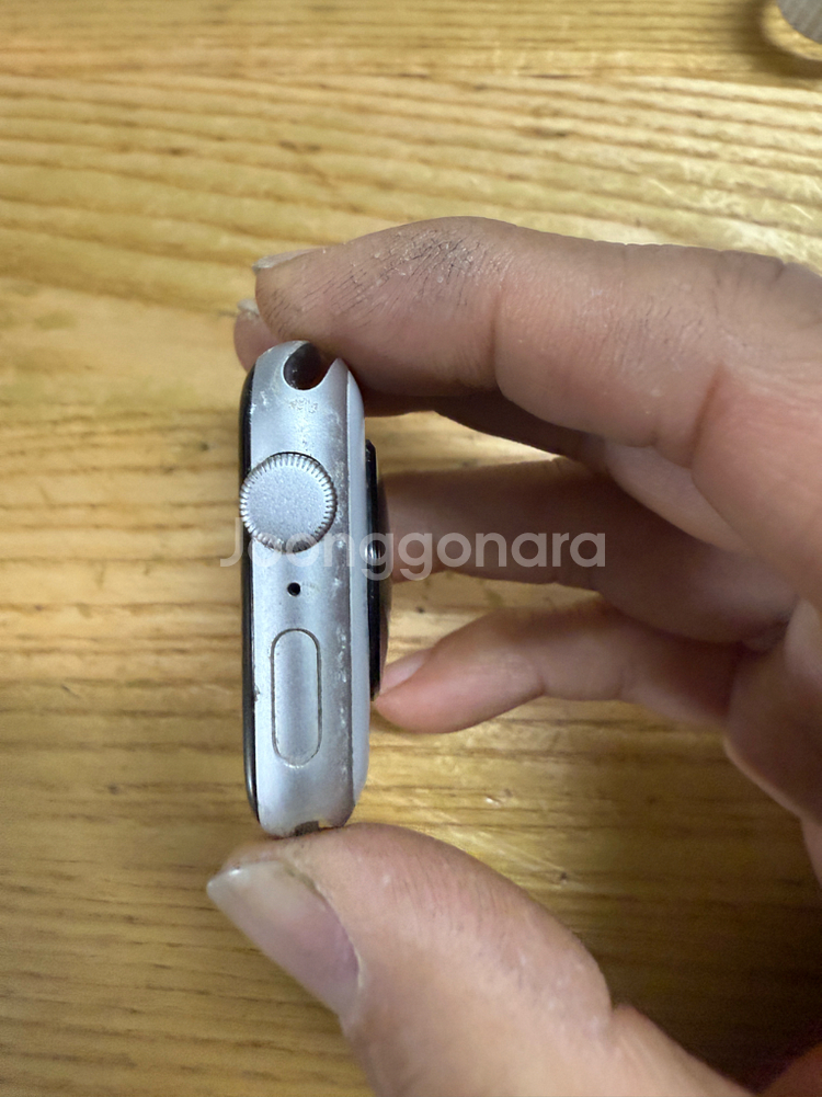 애플워치 SE2 44mm 실버 박풀 팝니다--4