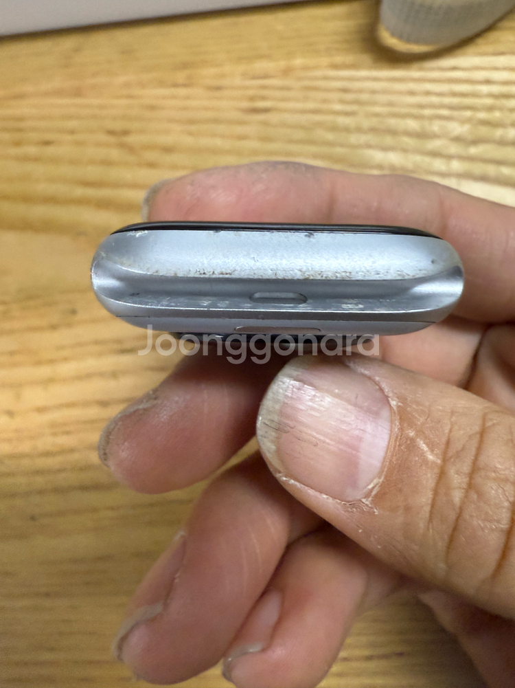 애플워치 SE2 44mm 실버 박풀 팝니다--5