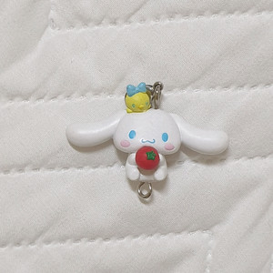 산리오 시나모롤 토마토 가챠 피규어