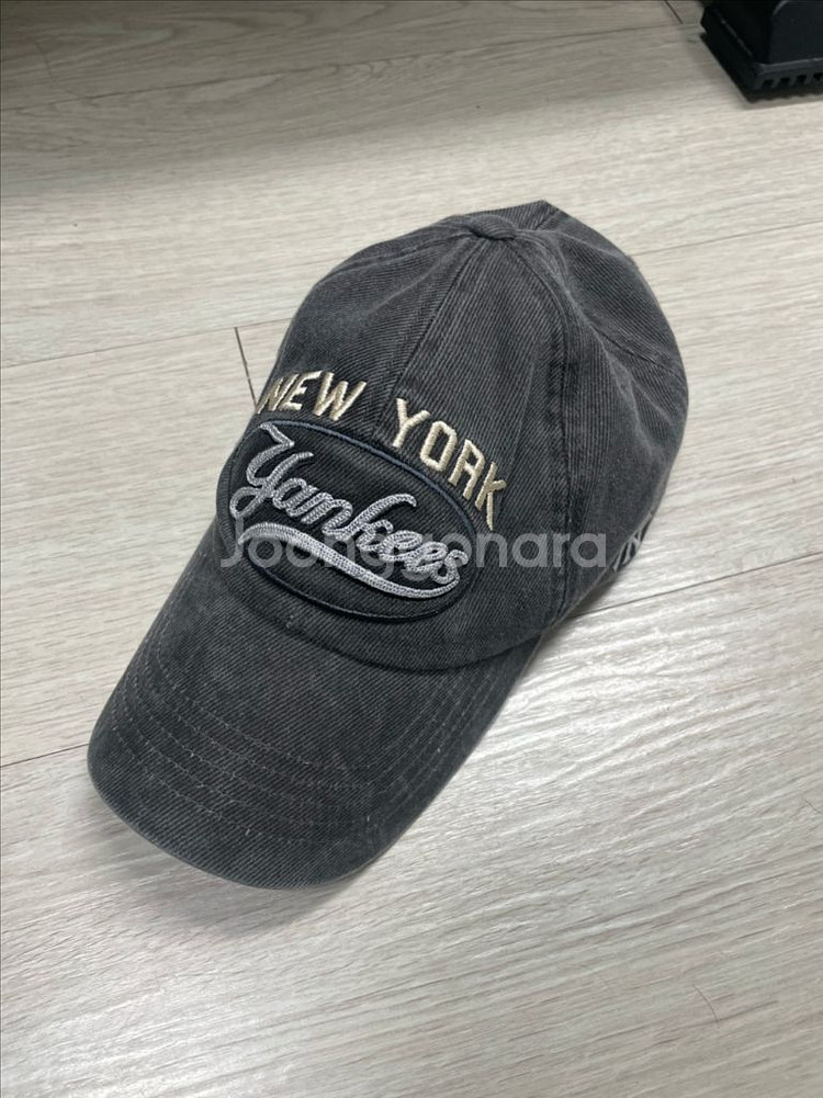 MLB 바시티 빈티지 컬시브 스티치 언스트 볼캡--1