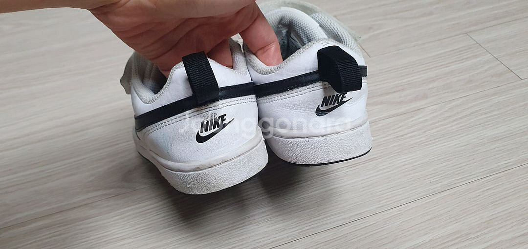 나이키 키즈 운동화(210사이즈)--3