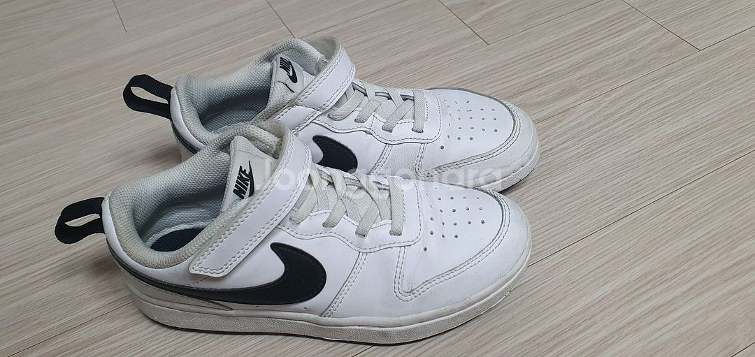 나이키 키즈 운동화(210사이즈)--1