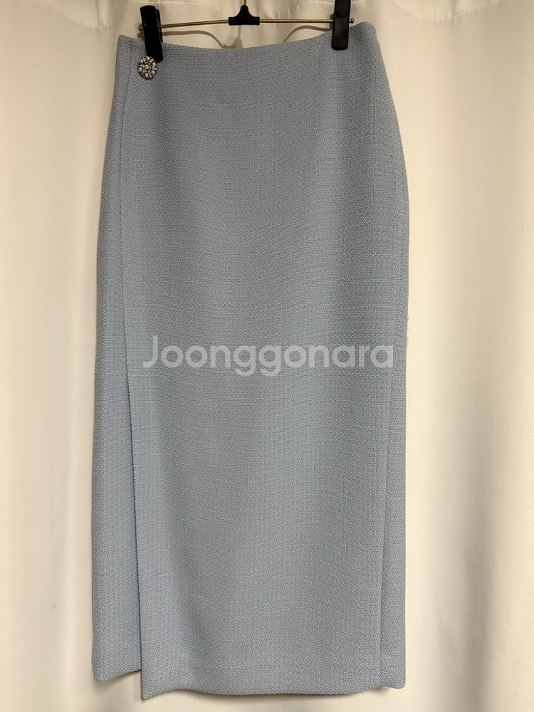 코스모폴리탄줄라이 젬므젬므 스커트 1--0