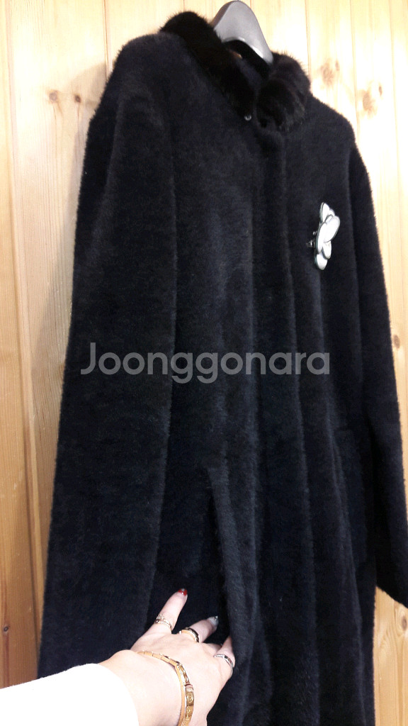 *천연밍크 카라넥 밍크 페이크퍼 코트 ( 새 상품 )* 택 포함 ; 38,000천연밍크 카라넥 밍크 페이크 퍼코트--3