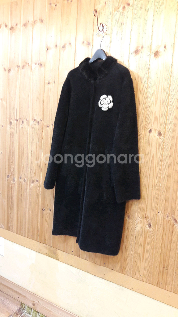 *천연밍크 카라넥 밍크 페이크퍼 코트 ( 새 상품 )* 택 포함 ; 38,000천연밍크 카라넥 밍크 페이크 퍼코트--1