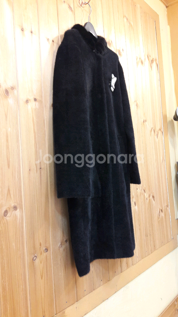 *천연밍크 카라넥 밍크 페이크퍼 코트 ( 새 상품 )* 택 포함 ; 38,000천연밍크 카라넥 밍크 페이크 퍼코트--2