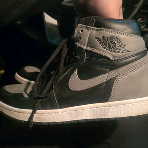 나이키 에어조던1 레더 그레이