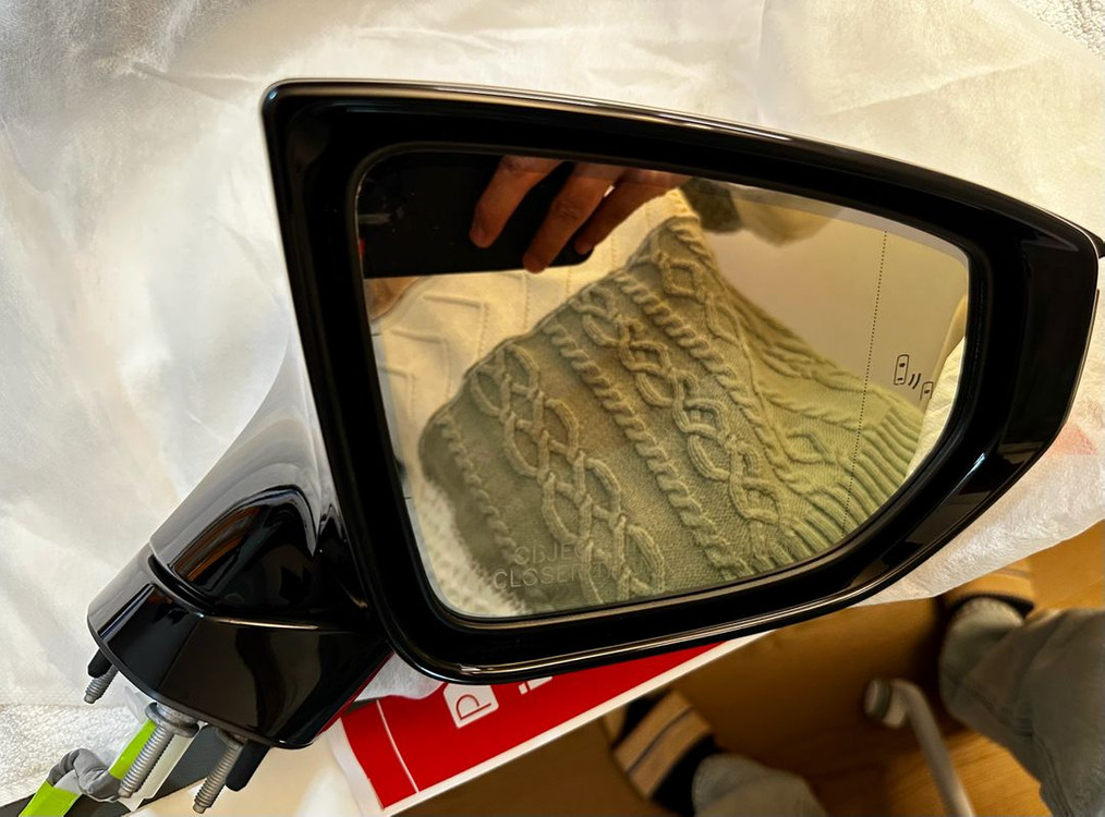 으른쪽 사이드 미러 렉서스 LS500 이미지