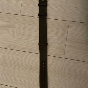 해밀턴 카키필드 메카니컬 나토 밴드 스트랩